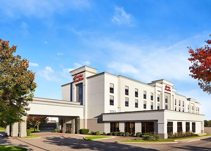 Hampton Inn & Suites West Haven