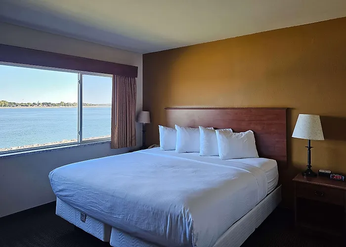 Americinn By Wyndham Fort Pierre Conference Center