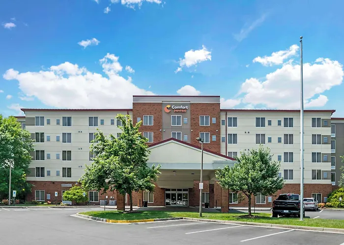 Comfort Suites At Virginia Center Commons