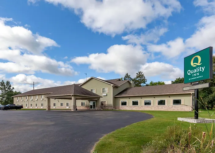 Quality Inn Redgranite