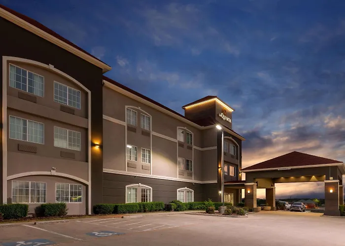 La Quinta By Wyndham Bridgeport