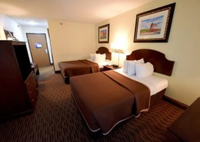 Waterfront Inn Mackinaw City