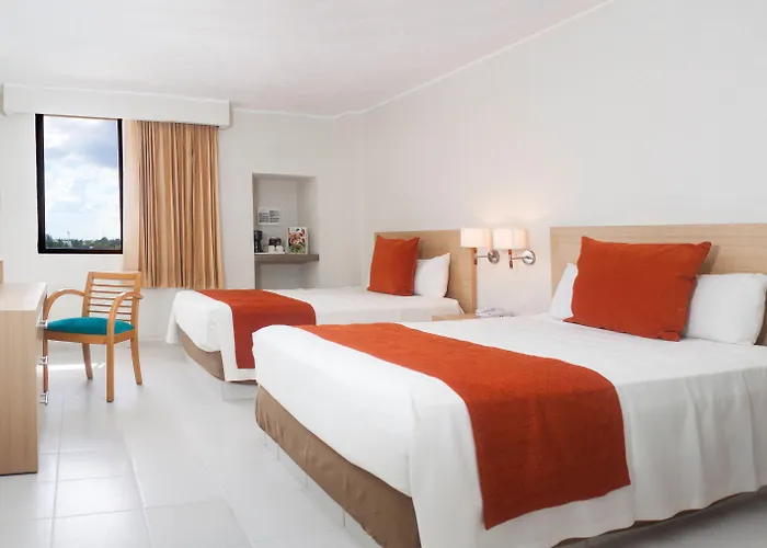 Hotel&Suites Real del Lago