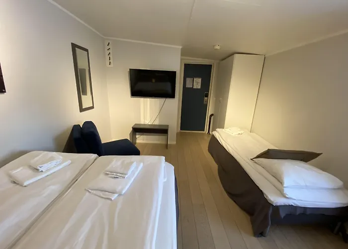 Enter Viking Hotel