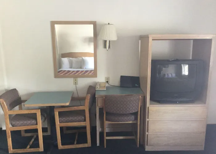 Rodeway Inn Beaumont