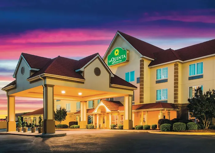 La Quinta By Wyndham Russellville