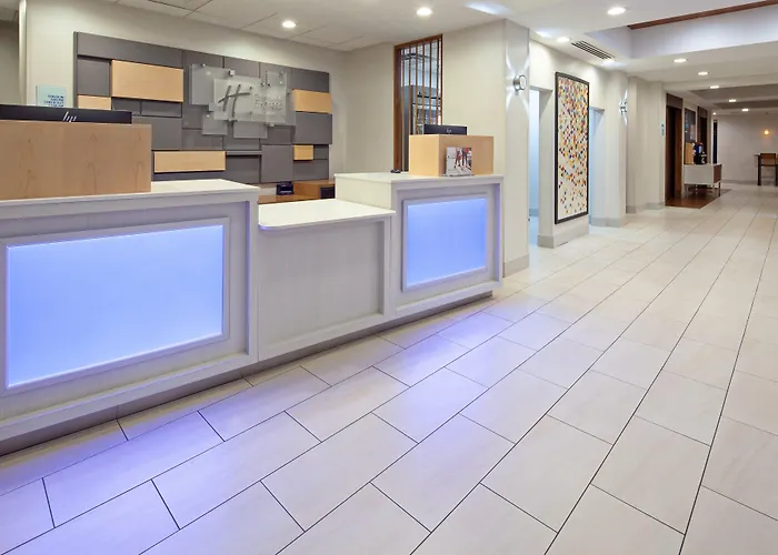 Holiday Inn Express & Suites Clovis Fresno Area By Ihg