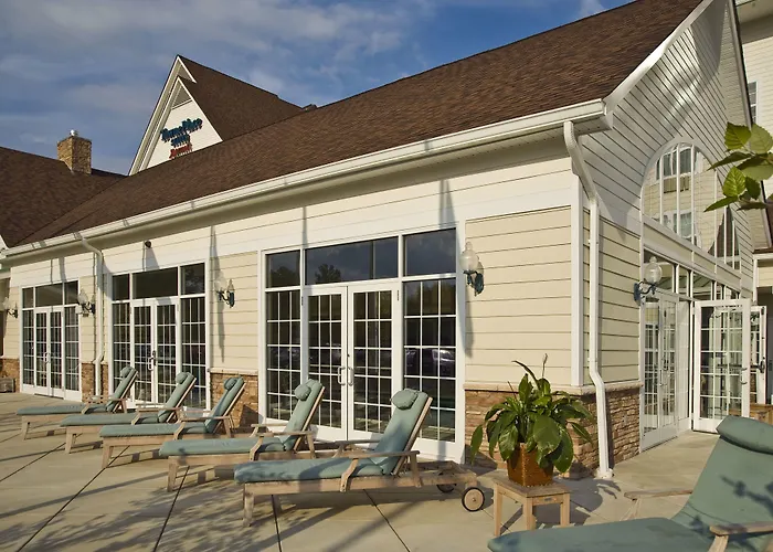 Towneplace Suites By Marriott Clinton At Joint Base Andrews