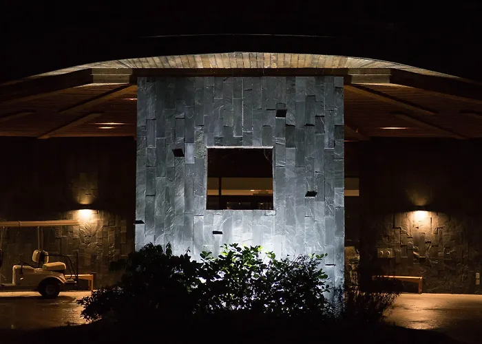 Black Rock Oceanfront Resort