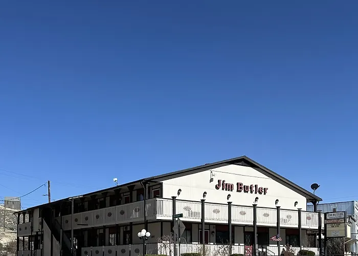 Jim Butler Inn & Suites