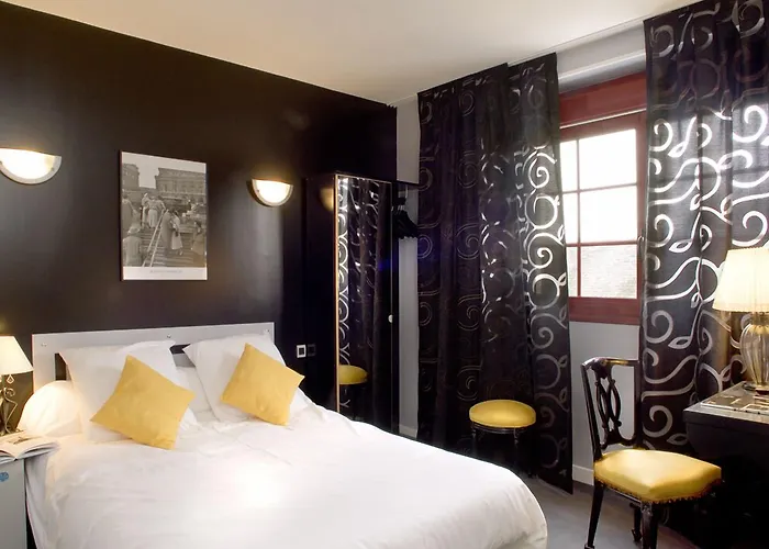 HOTEL LA COGNETTE A 25 Kilomètres de Châteauroux et 30 Kilomètres de Bourges