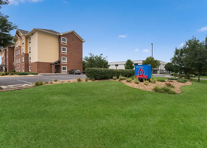 Studio 6 Lenexa - Overland Park