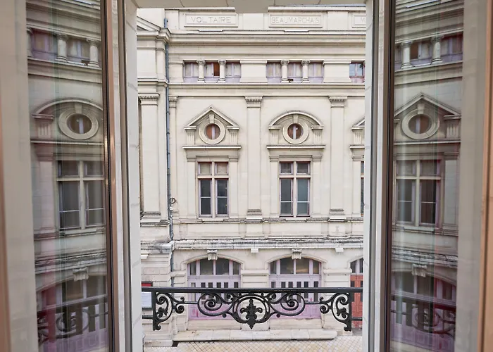Logis Hotel Du Theatre