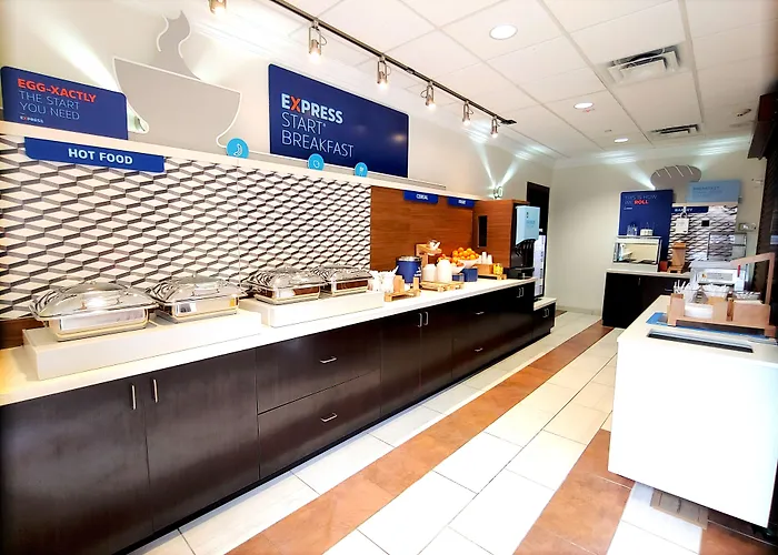 Holiday Inn Express & Suites Clear Spring By Ihg
