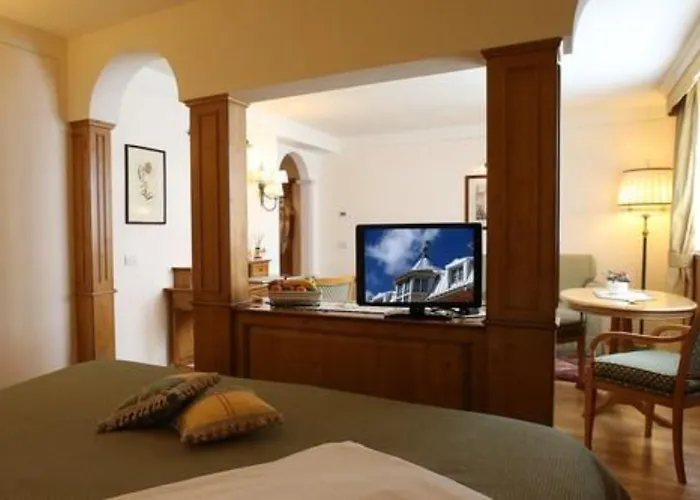 Alpen Suite Hotel Madonna