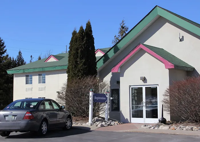 Voyager Inn Saint Ignace