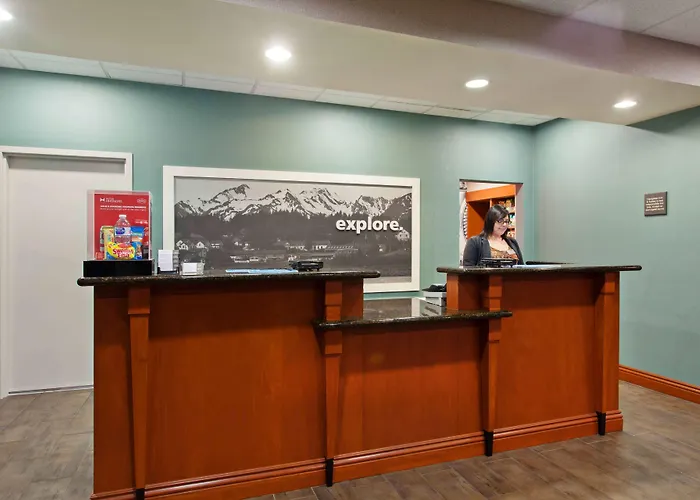Hampton Inn & Suites Clovis Airport North