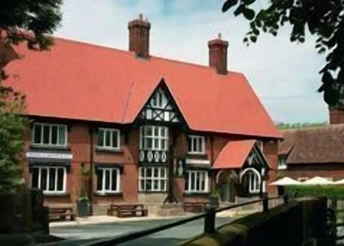 The Bear'S Paw Hotel Warmingham