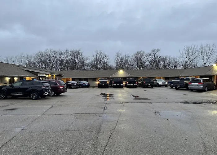 Economy Inn & Suites