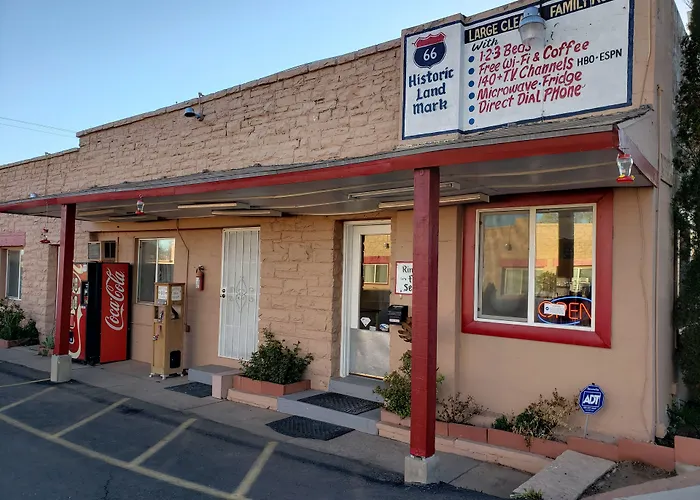 Deluxe Inn