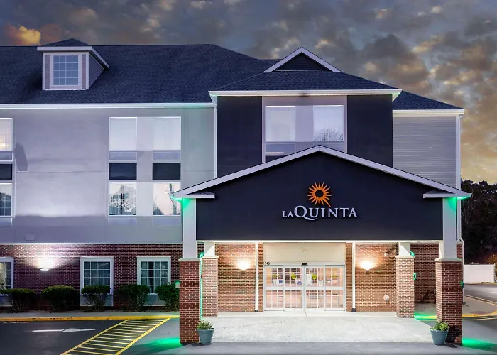 La Quinta By Wyndham Ely