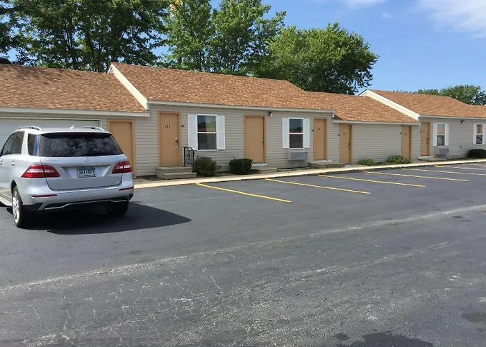 Rodeway Inn & Suites Austin I-90