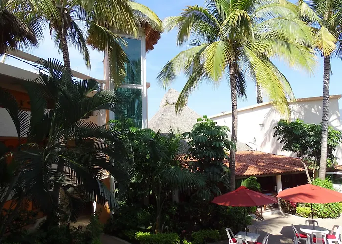 Hotel Palapa Palace Inn