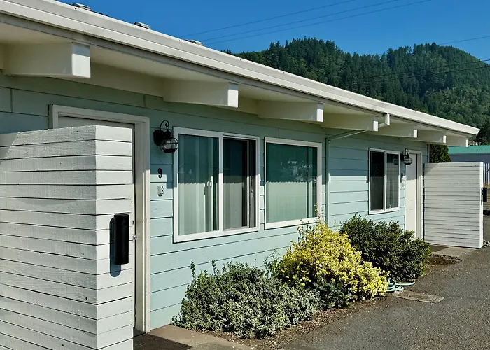 Harborview Inn & Rv Park