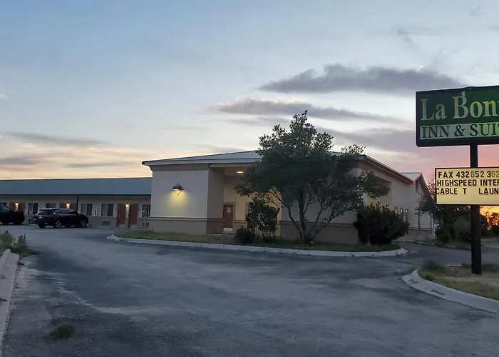 La Bonita Inn & Suites - Mccamey