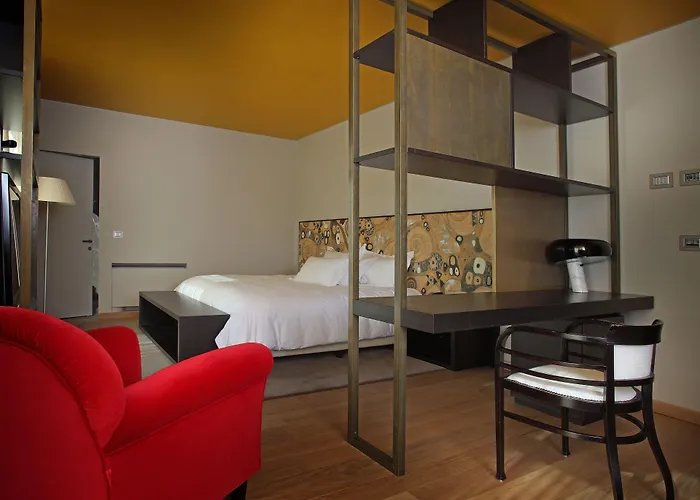 Hotel Bella Riva Gardone Riviera
