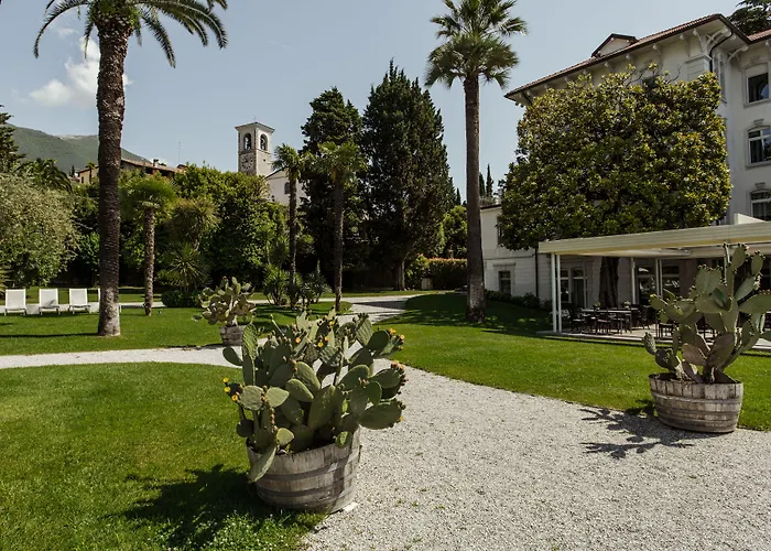 Hotel Bella Riva Gardone Riviera