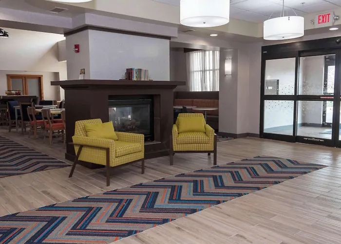 Hampton Inn & Suites Riverton
