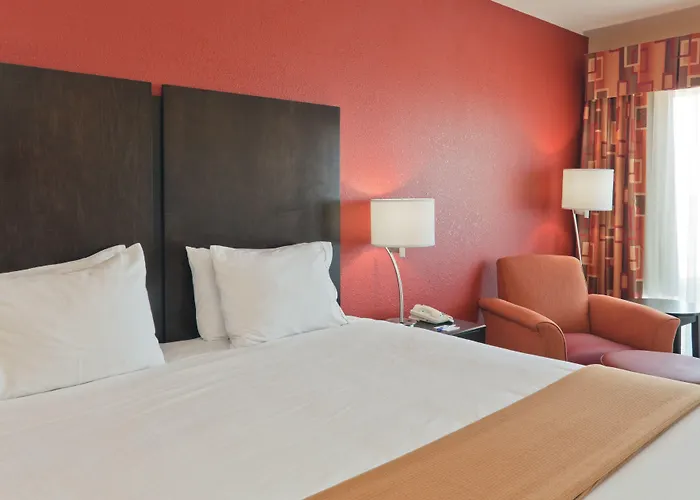 Holiday Inn Express Hotel Winona North By Ihg