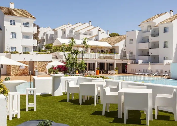 Aparthotel Ilunion Menorca Cala Galdana 