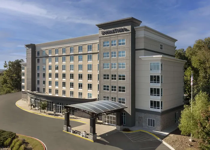 Doubletree By Hilton Chattanooga Hamilton Place