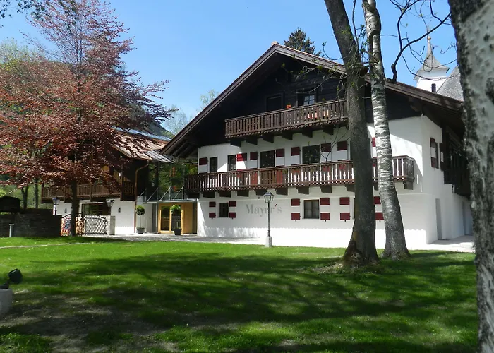 Schloss Prielau Hotel & Restaurants