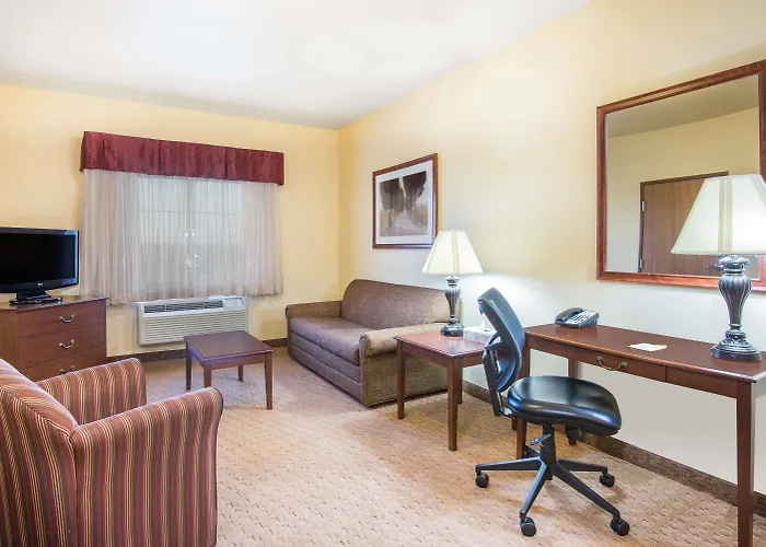 Days Inn By Wyndham Ellis