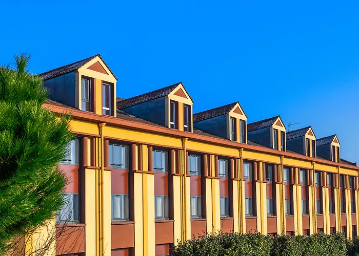 Le Green Des Impressionnistes - Cergy-