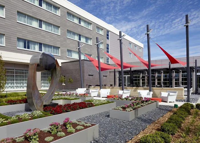 The Hotel At Kirkwood Center