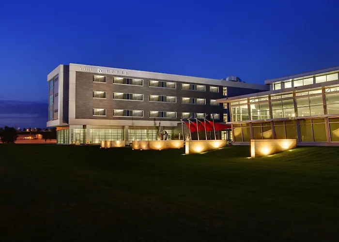 The Hotel At Kirkwood Center