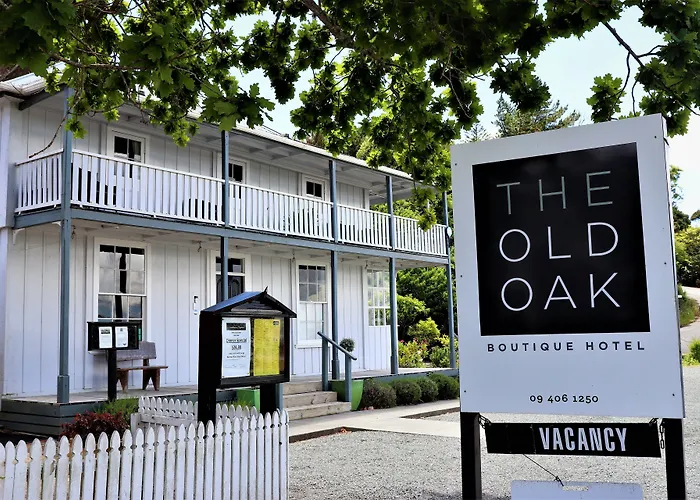 The Old Oak Boutique Hotel