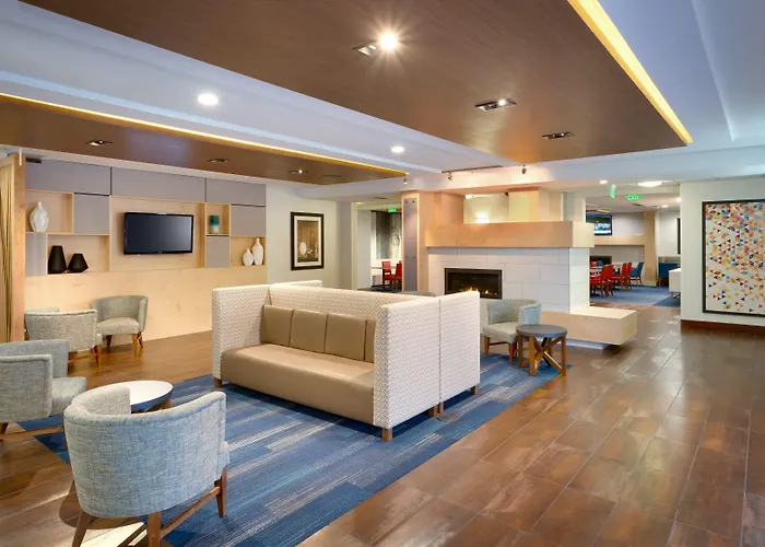 Holiday Inn Express & Suites Orem-North Provo