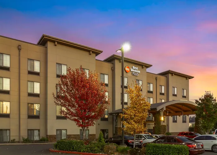 Best Western Plus Inn & Suites