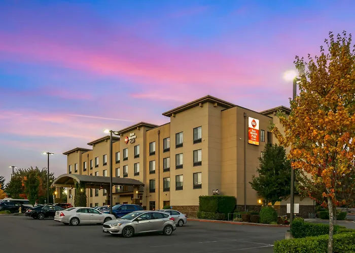 Best Western Plus Inn & Suites