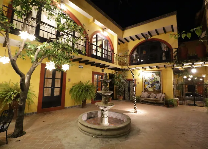 Casa Mia Suites