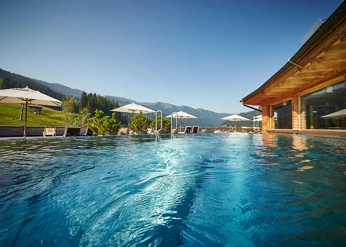 Holzhotel Forsthofalm Leogang