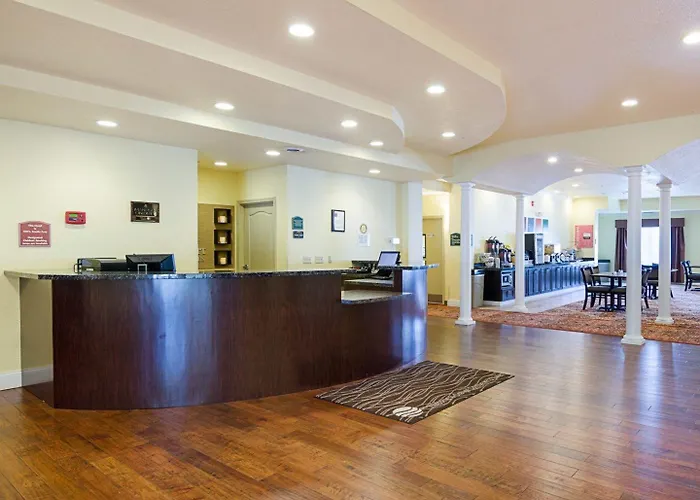 Comfort Inn & Suites Orange - Montpelier