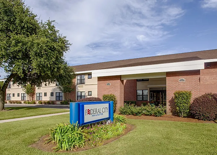Federal City Inn & Suites