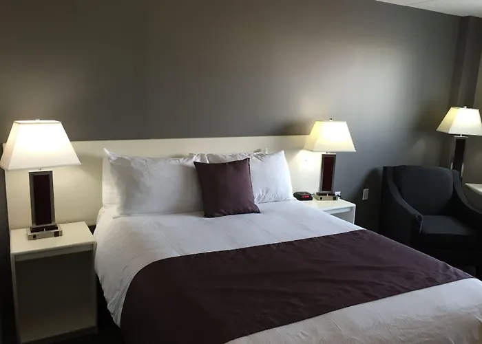 Lakeland Inn Hotel