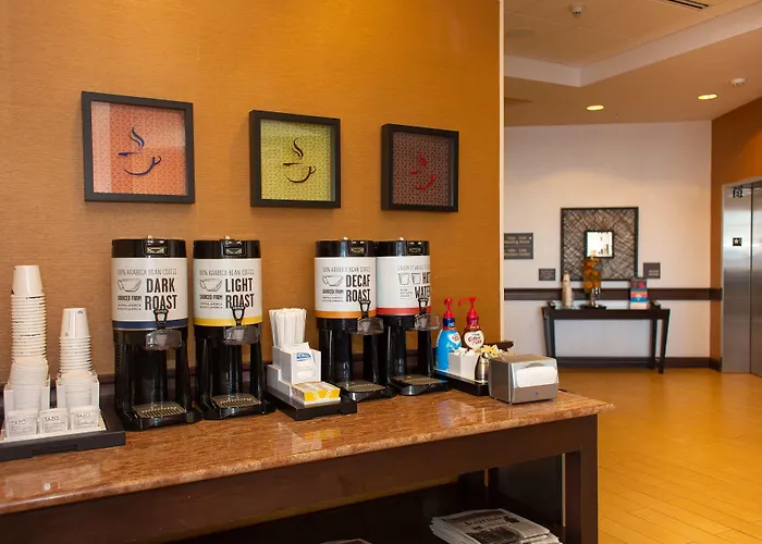 Hampton Inn Marquette-Waterfront